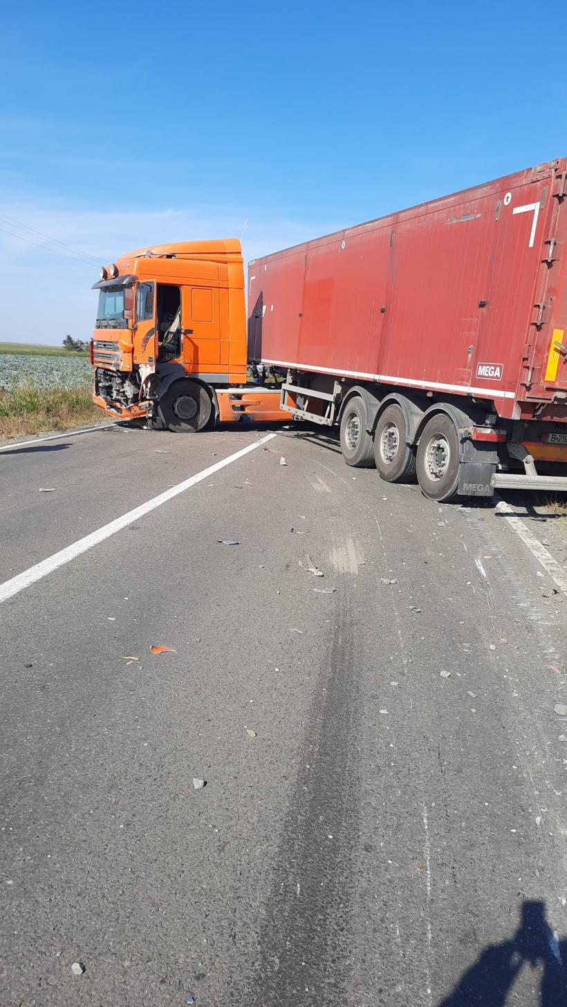 Accident grav între Slobozia și Drajna. O fetiță de 7 ani este în comă 18802892