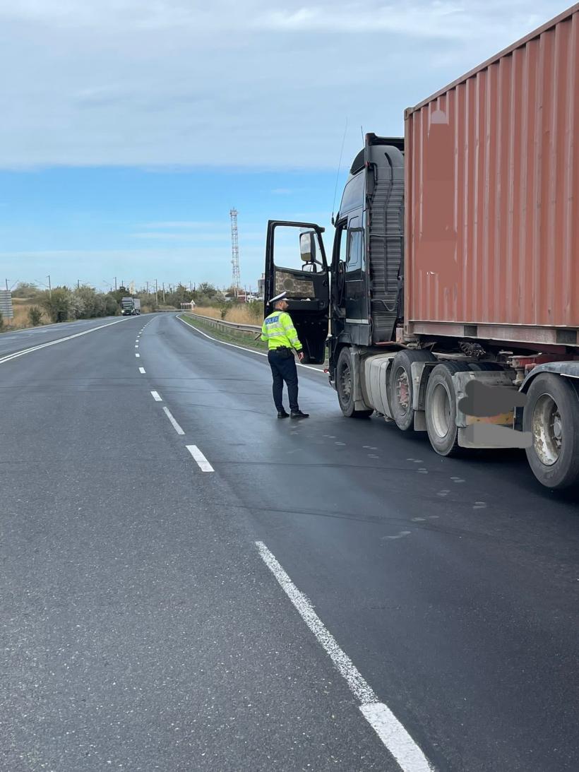 Șofer beat depistat în trafic de polițiști pe Autostrada A4. S-a ales cu dosar penal 18803393