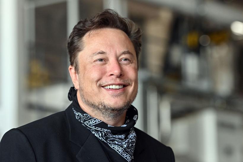 SpaceX, compania lui Musk, spune că nu mai poate plăti pentru serviciile sateliților în Ucraina