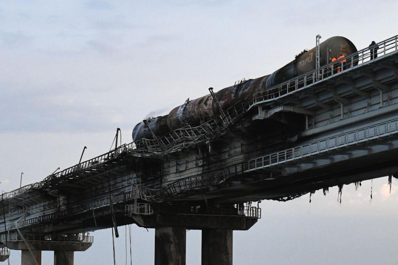 Rusia va repara Podul din Crimeea până în iulie 2023 după daunele provocate de explozie
