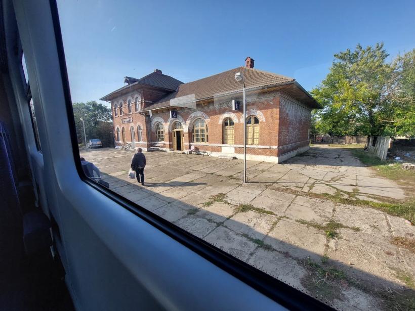 Sudul sălbatic al CFR-ului: până la investițiile promise, România circulă în jeg 18804008