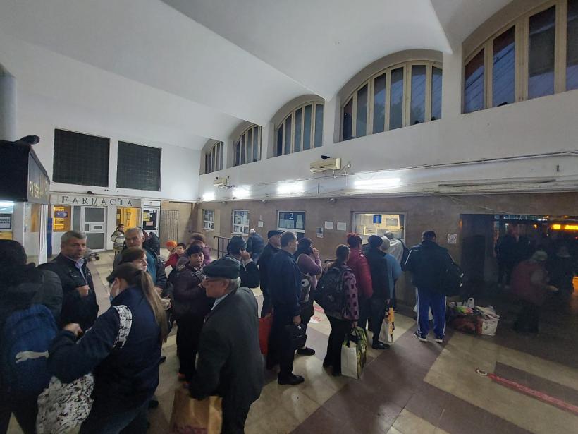 Sudul sălbatic al CFR-ului: până la investițiile promise, România circulă în jeg 18804016