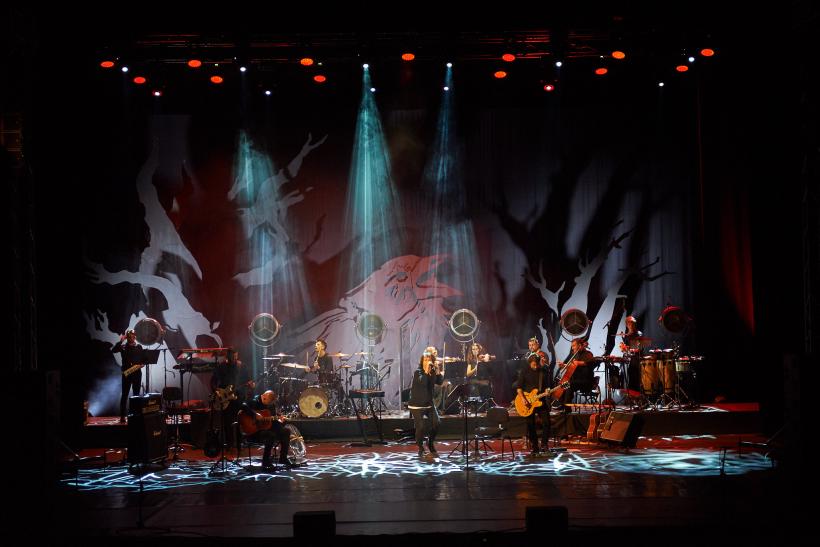 ALTERNOSFERA continuă Seria de concerte Theatroll | Corbul Troian 18804355