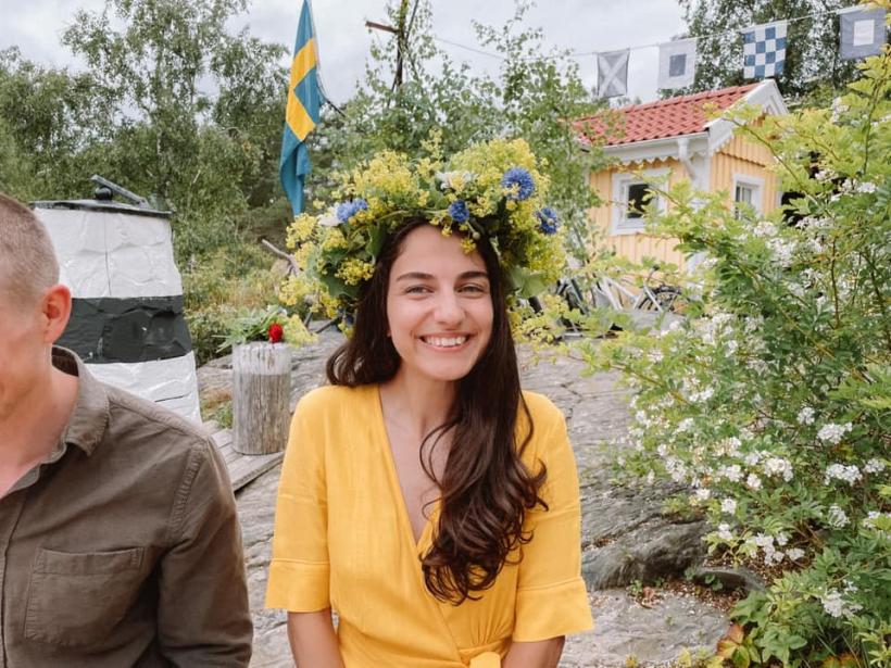 O tânără de origine iraniană este, la 26 de ani, noul ministru al climei şi mediului din Suedia