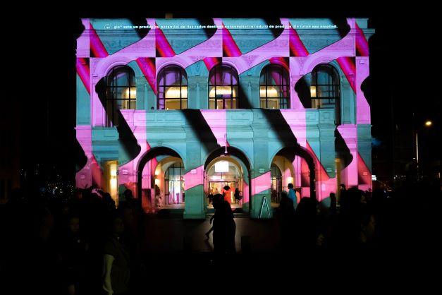 Spotlight #6 la final: Peste 60.000 de persoane au sărbătorit împreună Festivalul de artă vizuală de la București 18804395