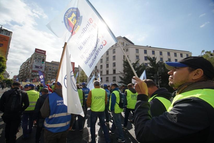 Update „Marșul Anti-Sărăcire”: caravanele Cartel Alfa au ajuns la București 18804731