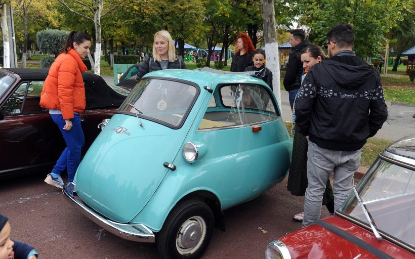 Retroparada Toamnei, în imagini de poveste 18805082