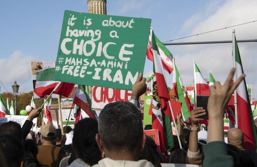 Marș de proporții la Berlin în sprijinul protestatarilor din Iran 18805105