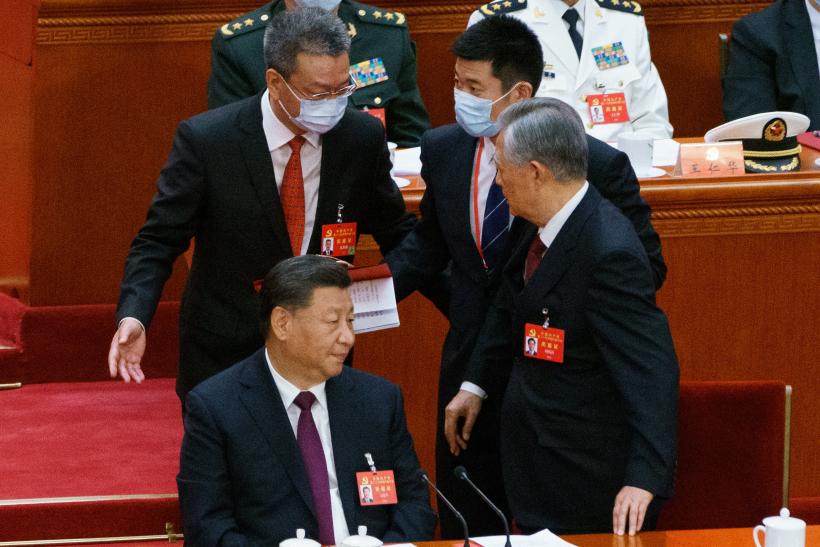 Xi Jinping va obține al treilea mandat și devine cel mai puternic lider al Chinei de la Mao încoace 18805121