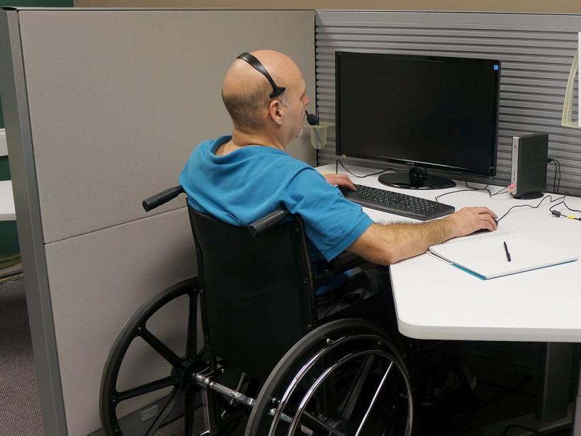Mai multe drepturi pentru persoanele cu handicap 