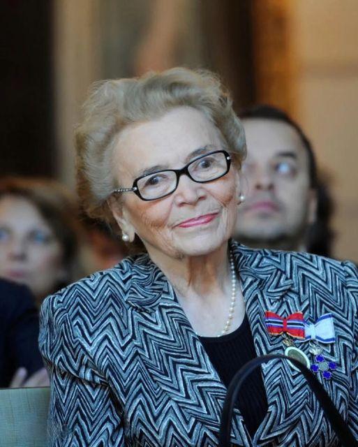 A murit Simina Mezincescu, una dintre cele mai apropiate colaboratoare ale Regelui Mihai