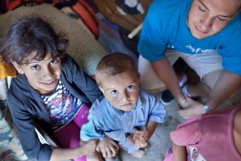 Copiii români, cei mai săraci din UE. Peste  41% trăiesc în condiții materiale precare