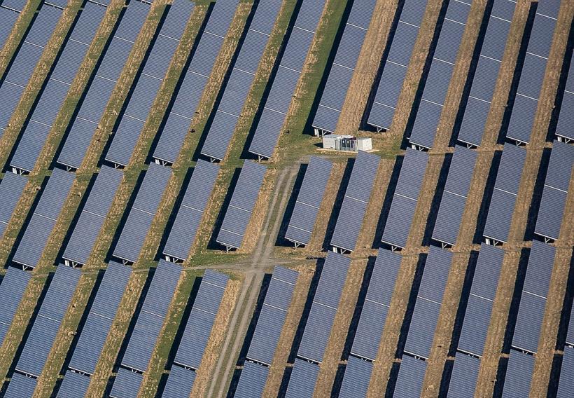 România trebuie să plătească despăgubiri pentru reducerea schemei de subvenționare a energiei solare