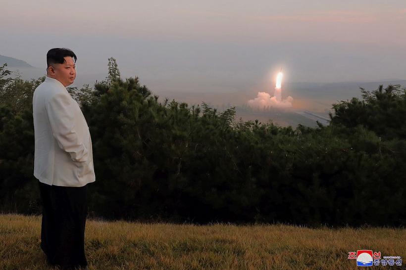 Kim se joacă cu focul: Coreea de Nord a lansat două rachete balistice