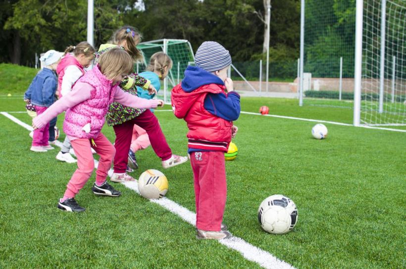 „Repriza de joacă” - Eveniment FRF dedicat tinerelor care vor să învețe să joace fotbal