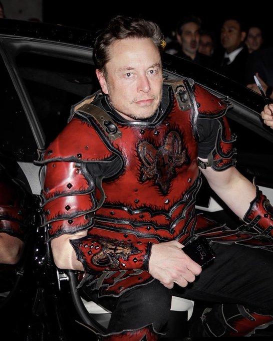 Misterul Castelului Bran, elucidat: Elon Musk a fost la petrecerea de Halloween a lui Heidi Klum  18806540