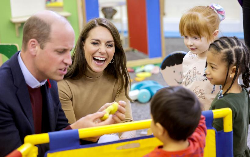 Vizită regală în imagini: Kate și William, Prințul și Prințesa de Wales, la Scarborough 18807176