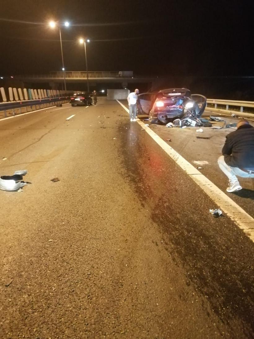 Accident teribil pe Autostrada A1, în Sibiu: Doi copii de 1 an, respectiv 2 ani, au fost răniți 18807389