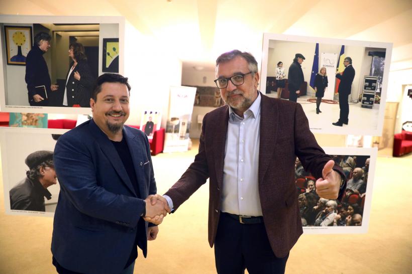 Fotografii inedite cu Ion Caramitru, prezentate în premieră absolută cu prilejul deschiderii FNT 2022. Familia actorului a fost prezentă 18807596