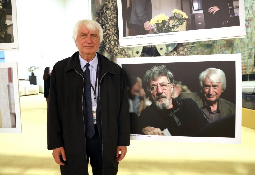 Fotografii inedite cu Ion Caramitru, prezentate în premieră absolută cu prilejul deschiderii FNT 2022. Familia actorului a fost prezentă 18807597