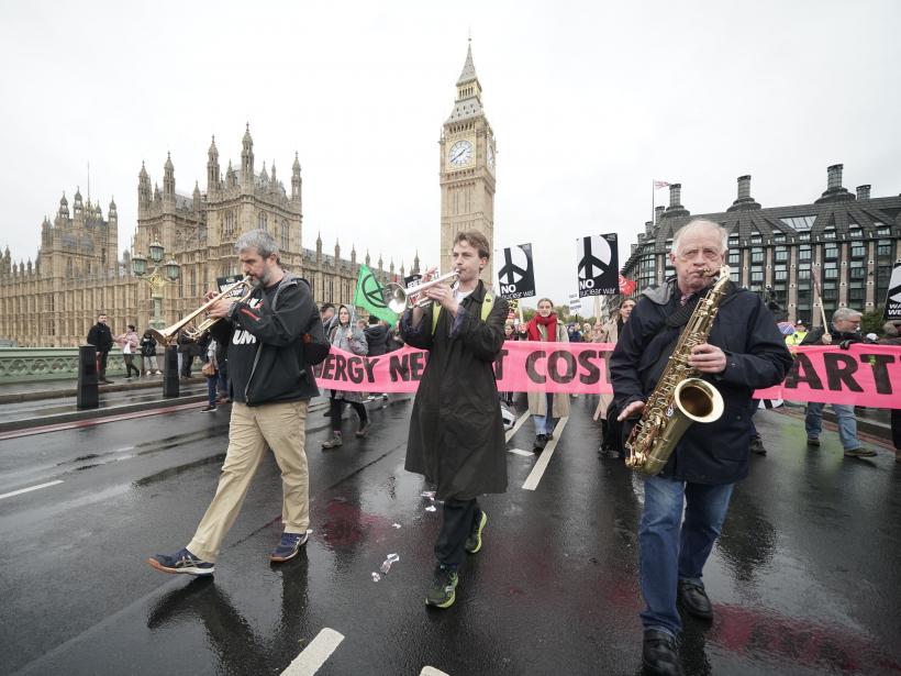 Miting impresionant la Londra! Adunărea Populară cere alegeri generale 18807484