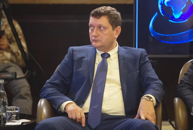 LIVE Conferinţa Naţională România Inteligentă „Soluţii de finanţare pentru agricultură / Siguranţa alimentară şi rezistenţa la crize". 18807938