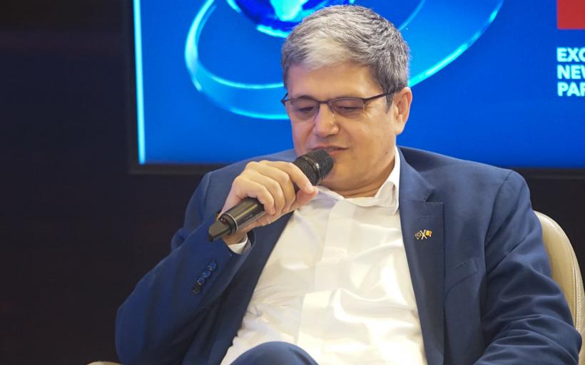 LIVE Conferinţa Naţională România Inteligentă „Soluţii de finanţare pentru agricultură / Siguranţa alimentară şi rezistenţa la crize". 18807939