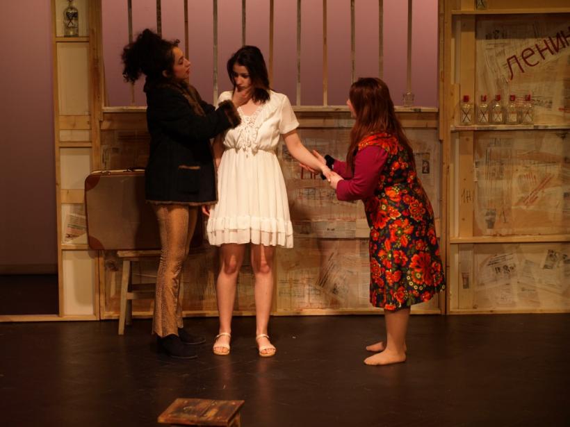 FESTIVALUL NAȚIONAL DE TEATRU 2022  REPERE – ZIUA III, 7 NOIEMBRIE 18807793