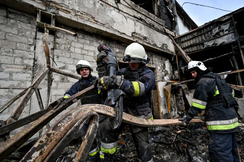 Război în Ucraina, ziua 257. Forțele ruse continuă să avanseze în direcțiile Bahmut, Avdiivka și Novopavlivske 18807648