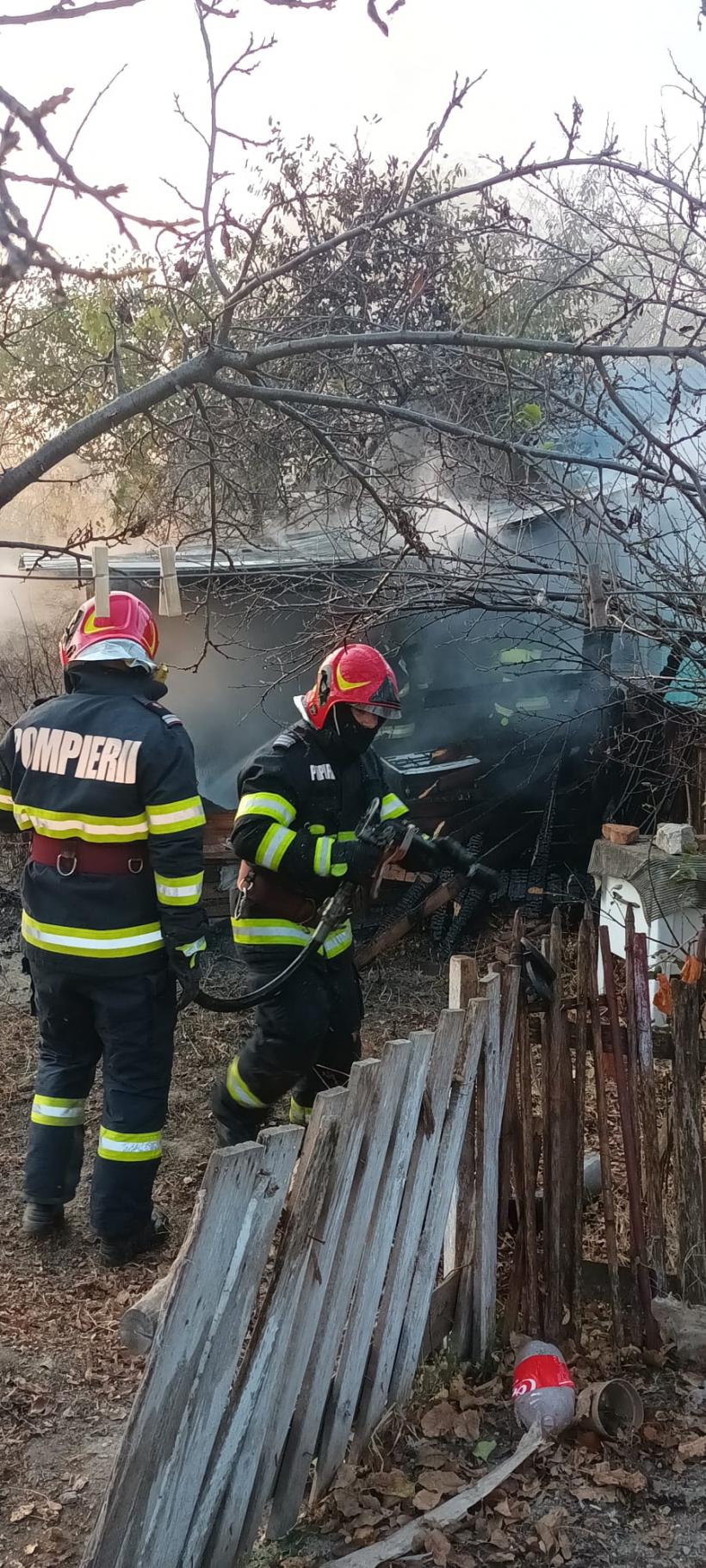 Incendiu într-o gospodărie în orașul Măcin 18808026