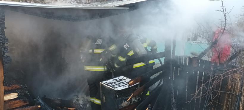 Incendiu într-o gospodărie în orașul Măcin 18808028