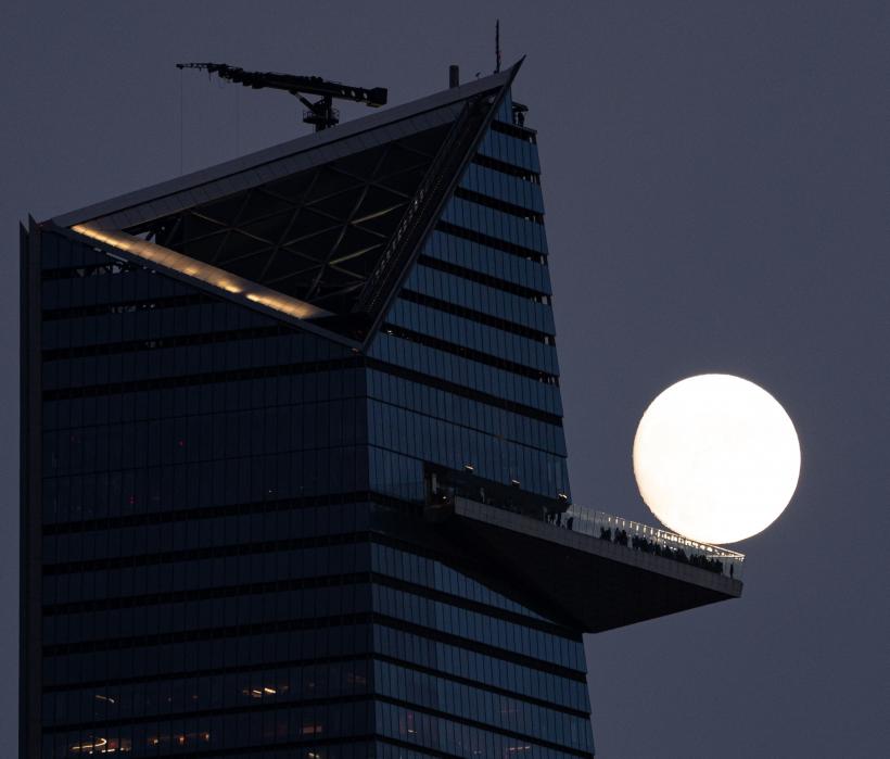 Ultima eclipsă de Lună/Blood Moon până în 2025, inspirație pentru fotografii din întreaga lume 18808103