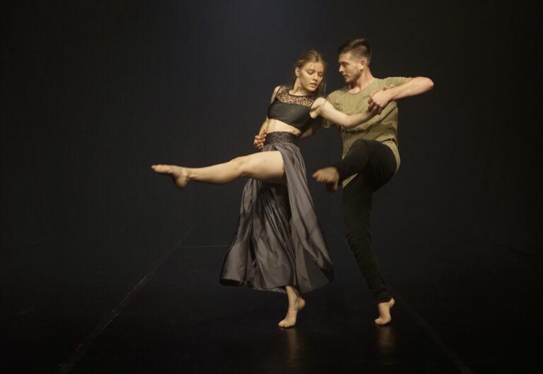 FESTIVALUL NAȚIONAL DE TEATRU 2022  REPERE – ZIUA 5 18808352