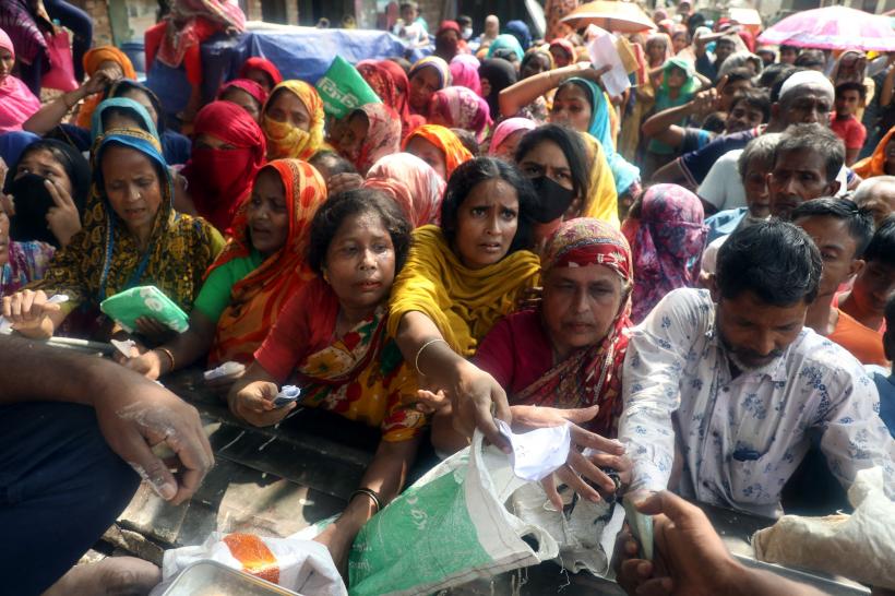 Lupta pentru hrană! 18808328