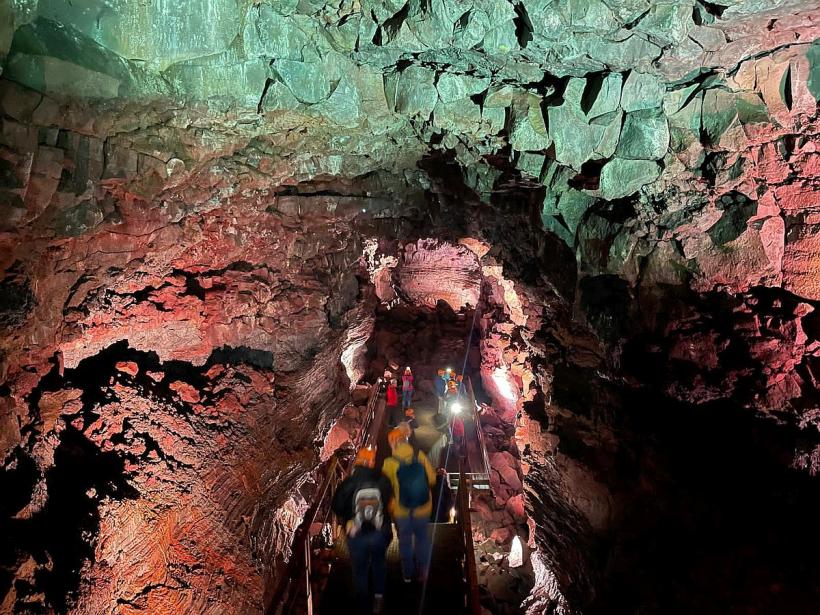 Înghesuială la cumpărat vacanțe de vară 18808459