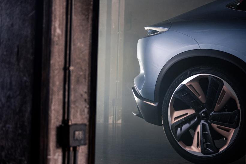 Aehra: mașina electrică de 800 CP, cu 800 km autonomie și o viteză maximă de 265 km/h 18808842