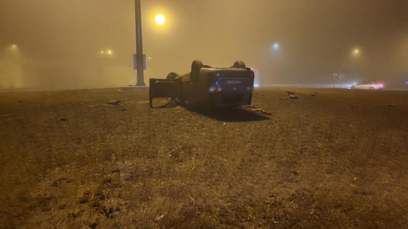 Accident GRAV pe A4, la ieșire spre Agigea. O mașină s-a răsturnat și o persoană a rămas încarcerată 18808964