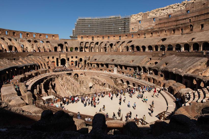 Cât valorează Colosseumul din Roma? 18809093