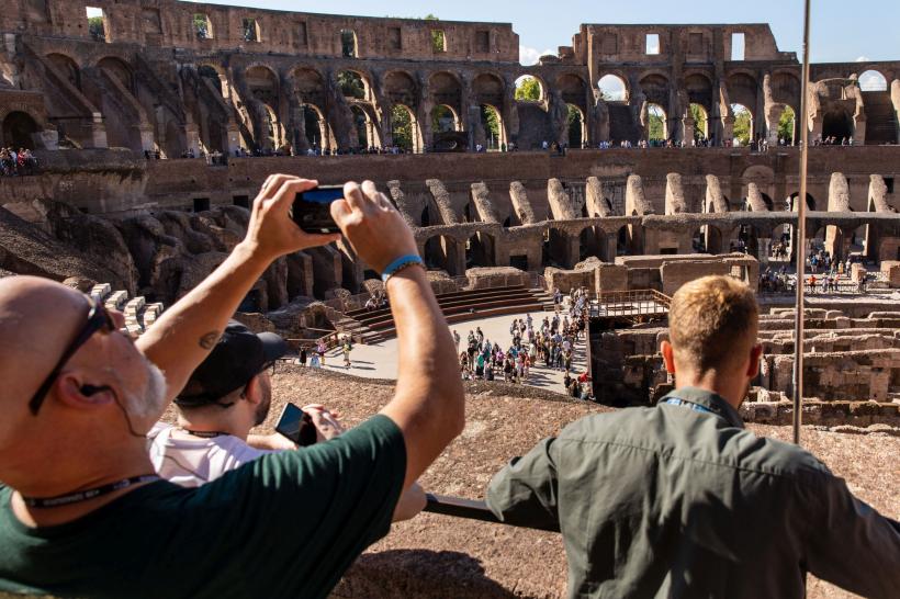 Cât valorează Colosseumul din Roma? 18809095