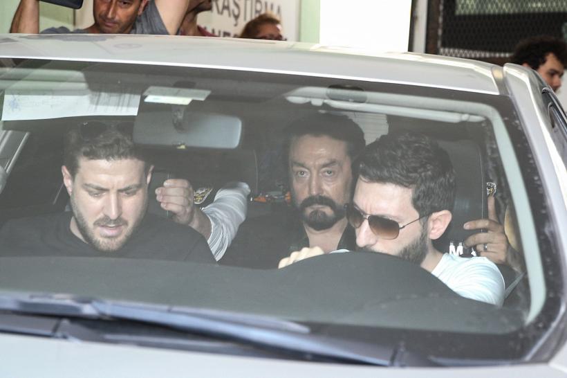 Pedeapsă record: 8.658 de ani de închisoare pentru Adnan Oktar, lider al unui cult sexual din Turcia 18809852