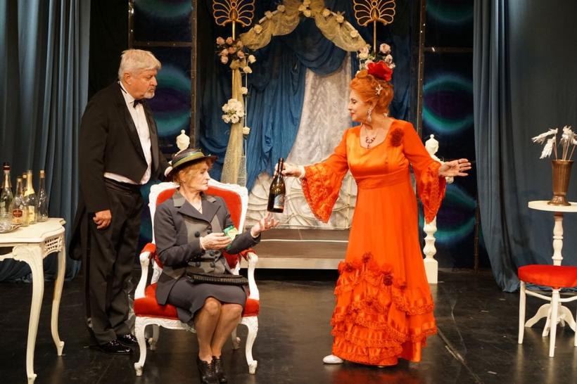 La Naționalul ieșean, dublu eveniment: premiera „În plină glorie”  și aniversarea a 50 de ani de teatru ai actriței Mihaela Arsenescu Werner 18810143