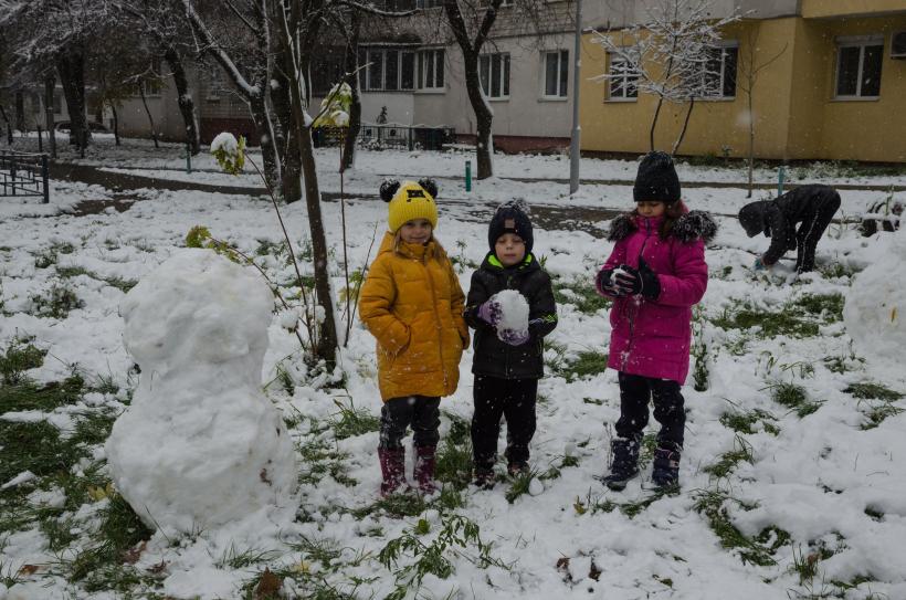 Alimentarea cu energie electrică a Ucrainei este sub control: "Nu este nevoie să părăsim țara" 18810359