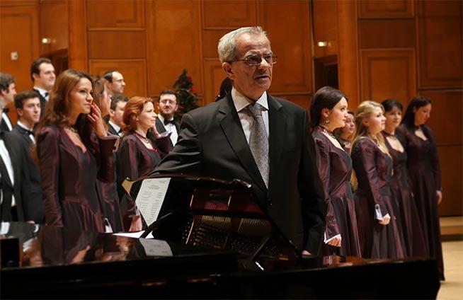 Maestrul Voicu Enăchescu, fondatorul corului de cameră Preludiu, a încetat din viață 18810344