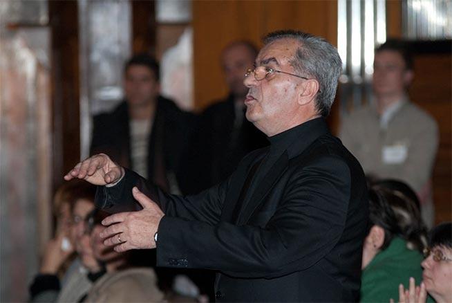 Maestrul Voicu Enăchescu, fondatorul corului de cameră Preludiu, a încetat din viață 18810346