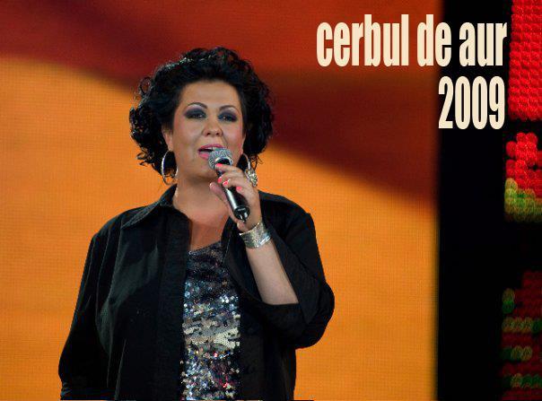 Recunoașteți vedeta? Este una dintre cele mai mari voci ale României!  18810605