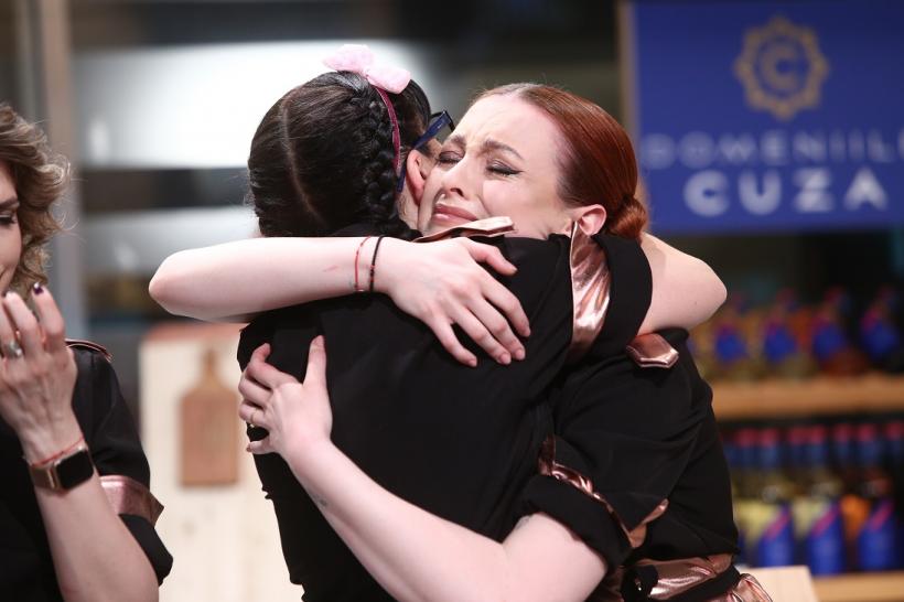 Chefi la cuțite, lider de audiență cu ediția de luni seară  Concurenții gătesc în versuri la battle-ul acestei seri:  urmează cel mai savuros poem scris în bucătăria Chefi la cuțite! 18810977