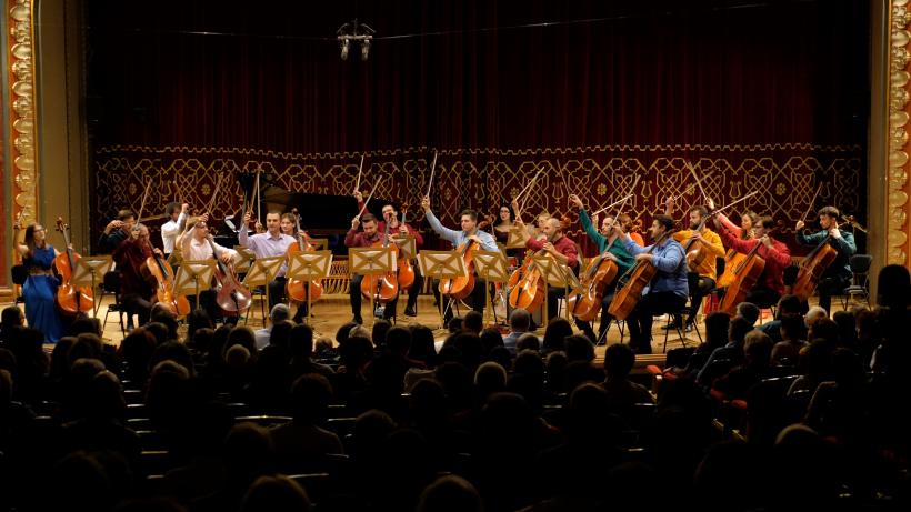 Violoncellissimo, în concert la Oslo, de Ziua Națională a României