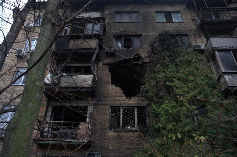 Război în Ucraina, ziua 273. Bombardamente puternice în Kiev și Liov. Locuitorii au rămas în întuneric