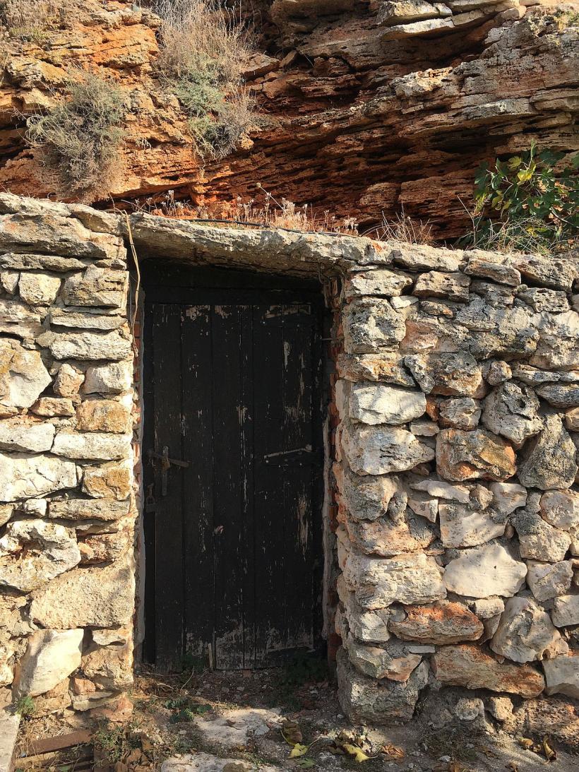 Țara Cărvunei, ilustrată de toamnă din cnezatul lui Dobrotici 18810889