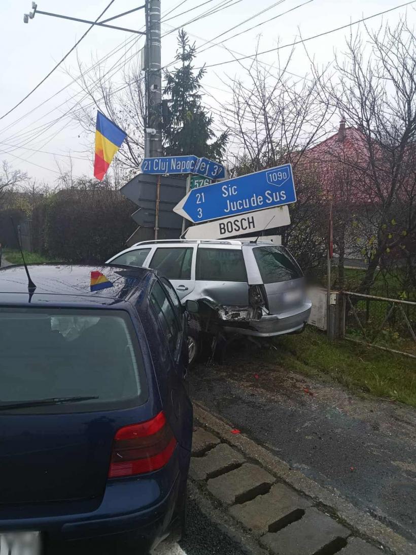 Accident cu 4 mașini pe DN1C E576, în localitatea Jucu 18811334